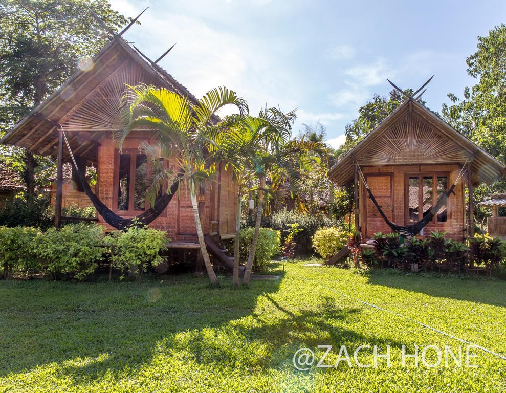 Pai Country Hut Hotel Exterior photo