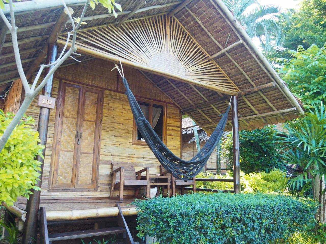 Pai Country Hut Hotel Exterior photo